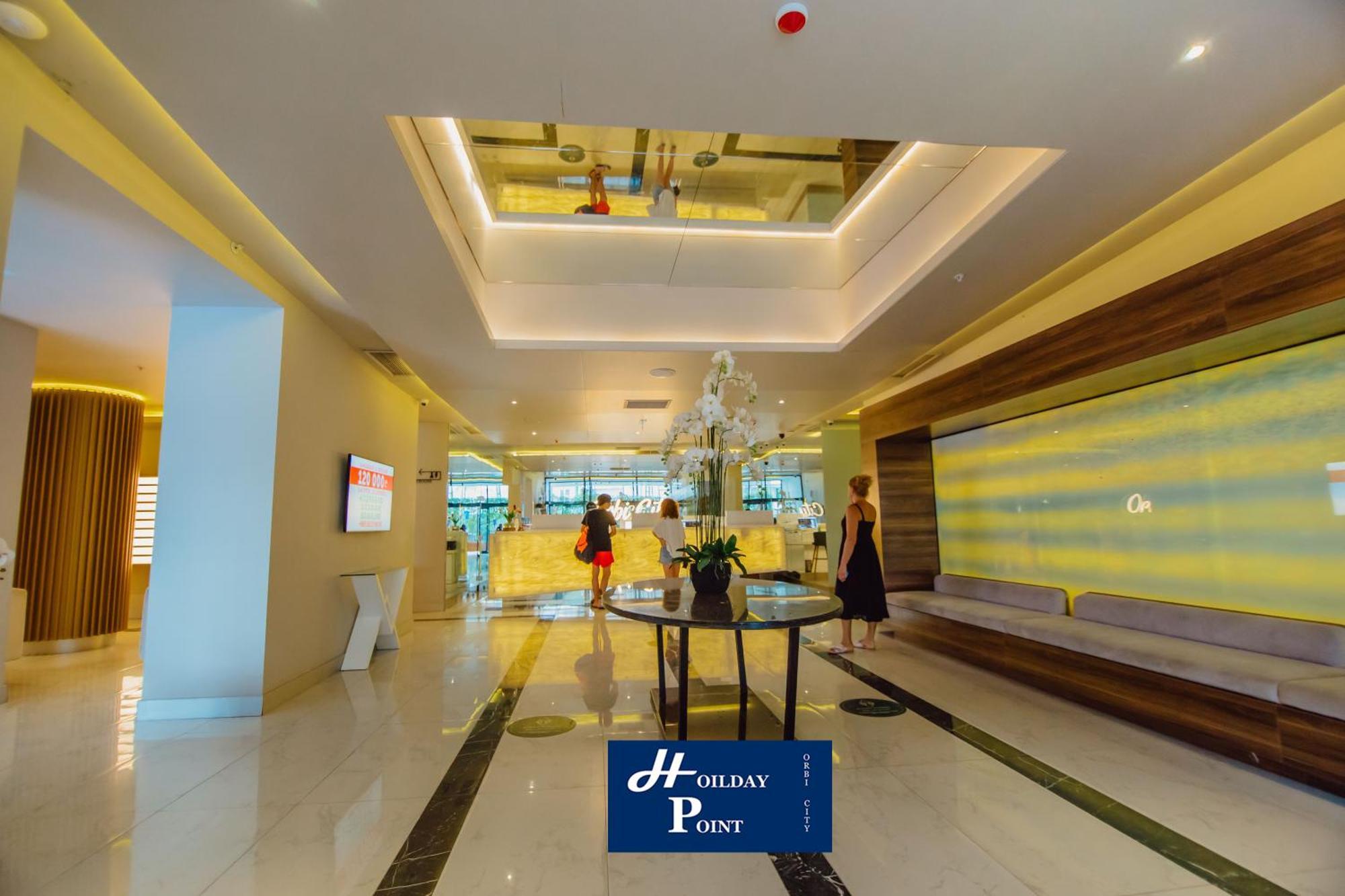 Holiday Point Orbi City Batumi Exterior foto